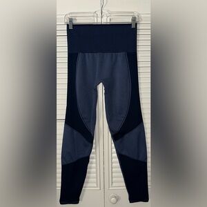 ThirdLove Flex Seamless‎ Compression Athletic Leggings Size L *FLAW*